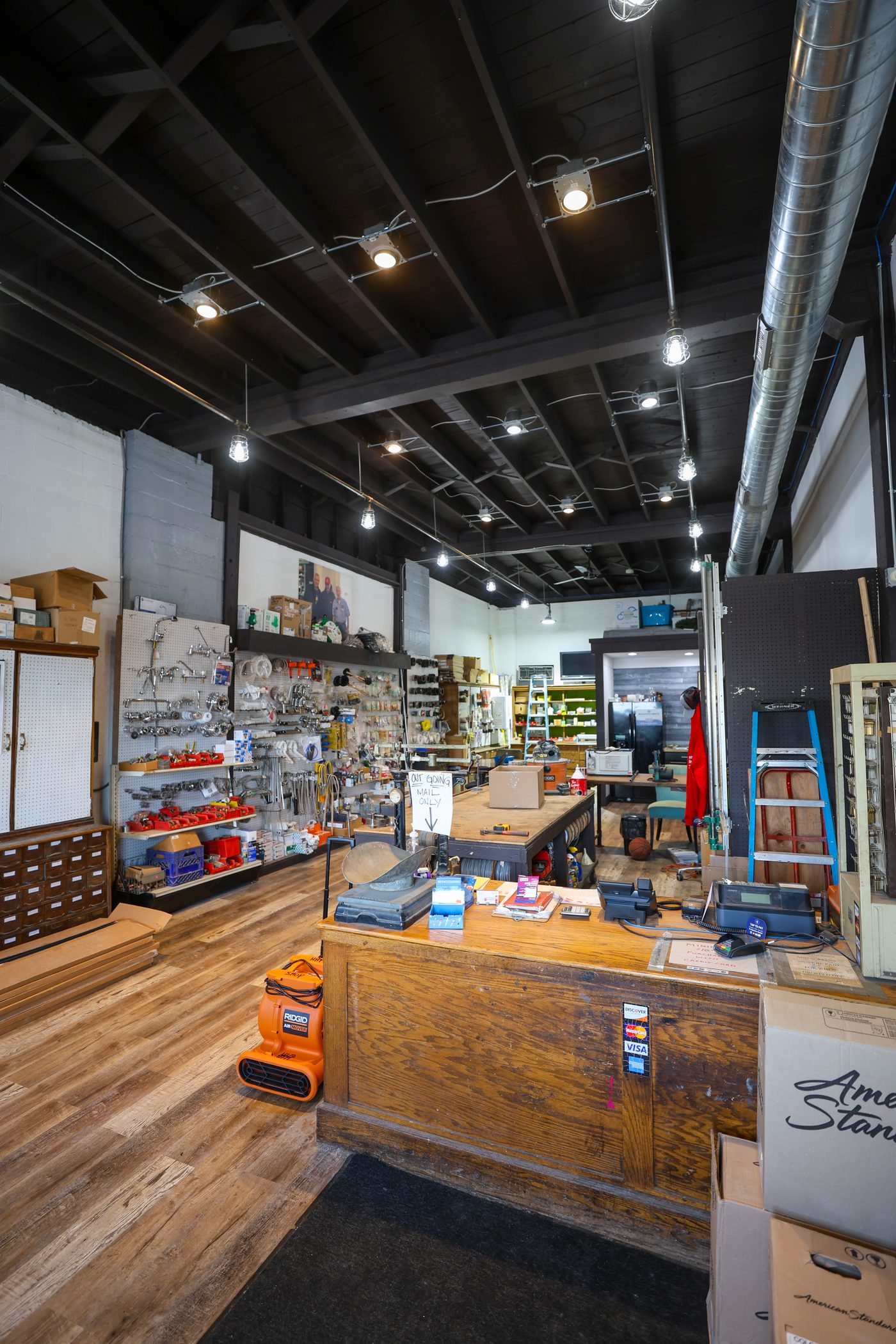 The hardware counter and register at Ramsdell Avenue